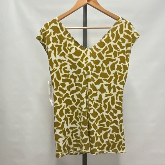 Annalee + Hope Green and White Print  Top - Picture 5 of 7